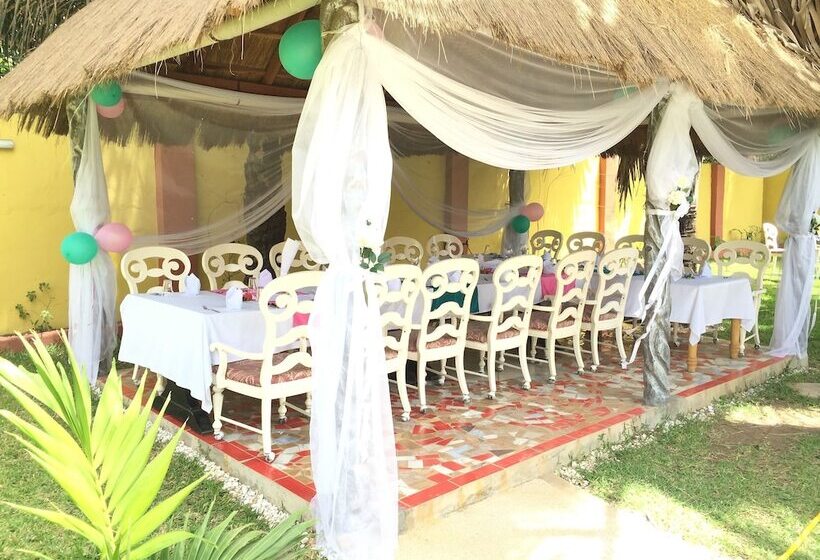 هتل Calabash Apartment