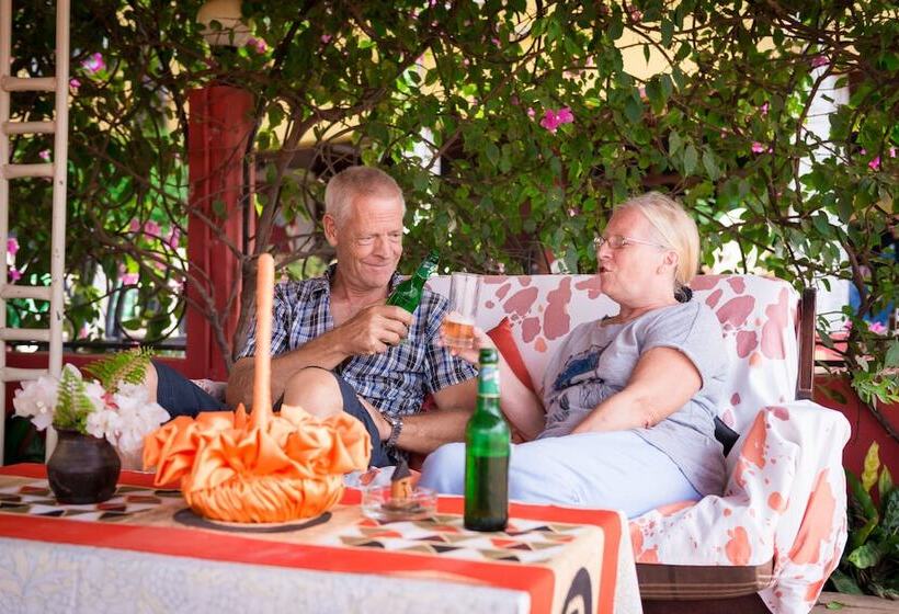 هتل Calabash Apartment