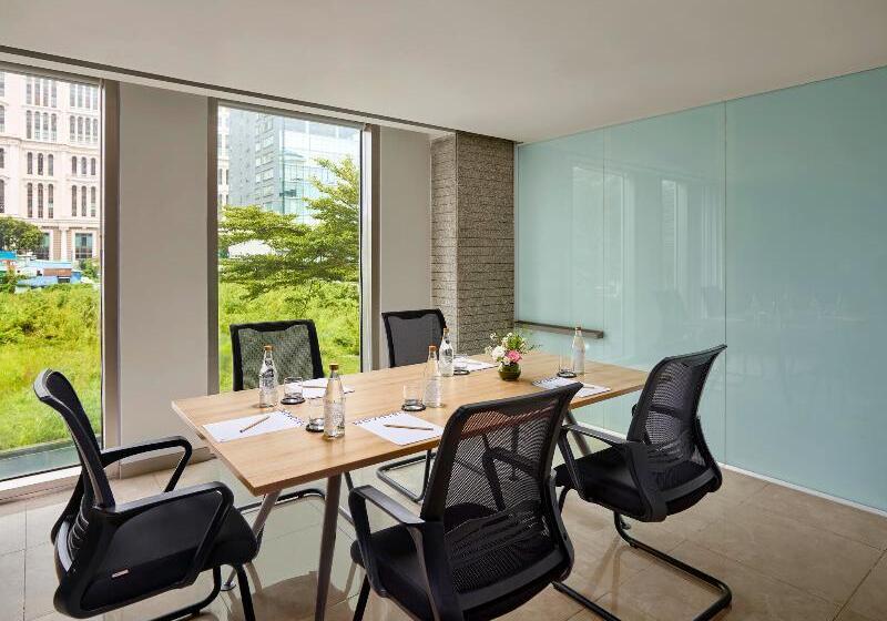 Novotel Living Saigon South