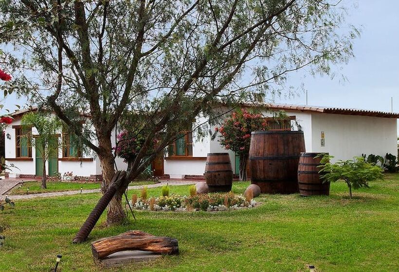 هتل Casa Hacienda Nasca Oasis