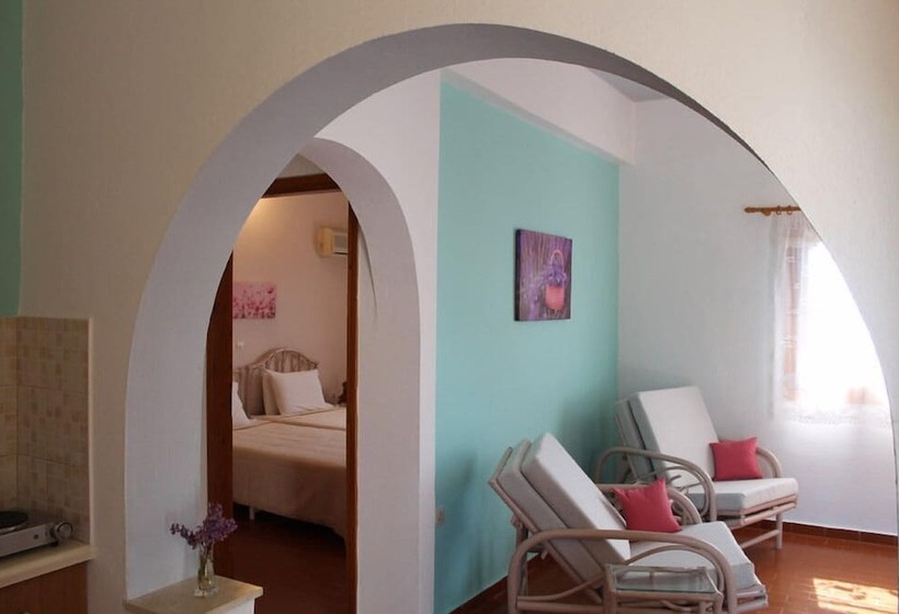 בית מלון כפרי Cavo Grosso