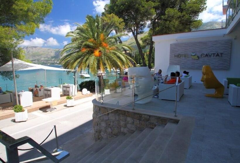 فندق Cavtat