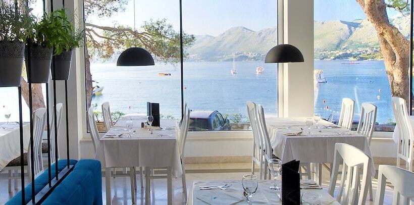 فندق Cavtat