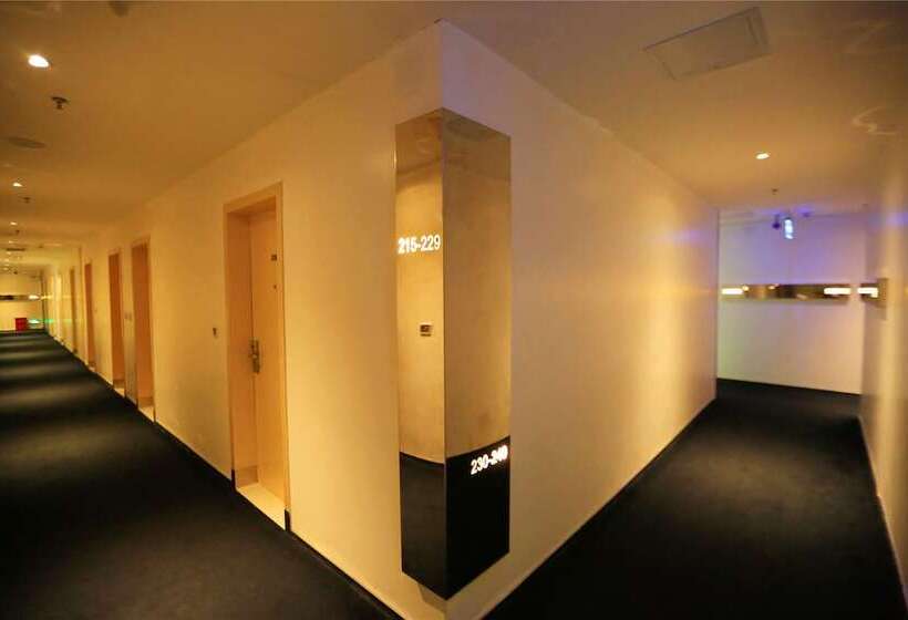 هتل Shenzhen Dongmen Colour