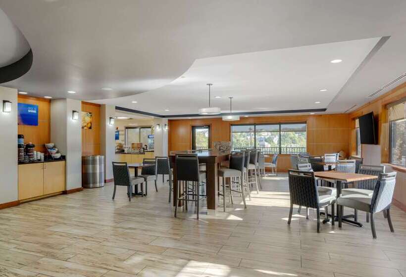 فندق Comfort Suites Stockbridge Atlanta South