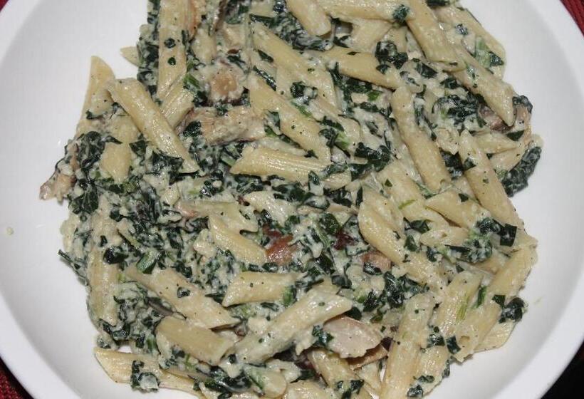 هتل Deep Forest Garden