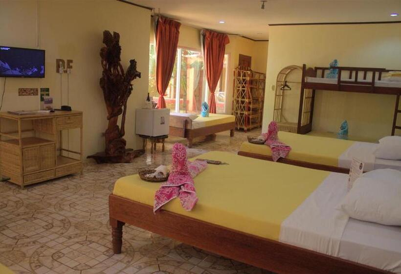 هتل Deep Forest Garden