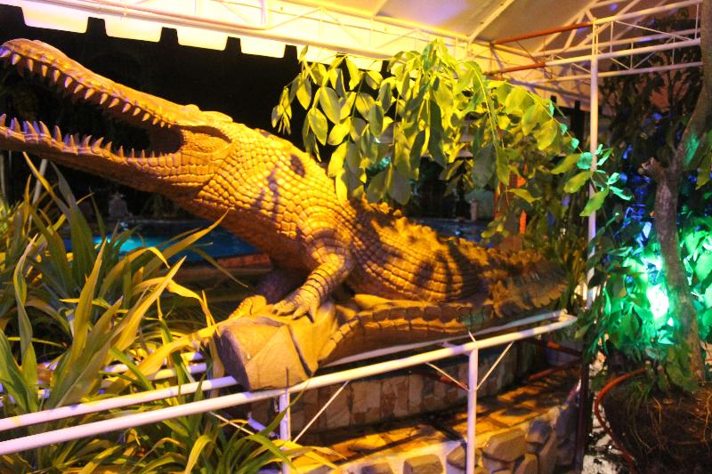 هتل Deep Forest Garden