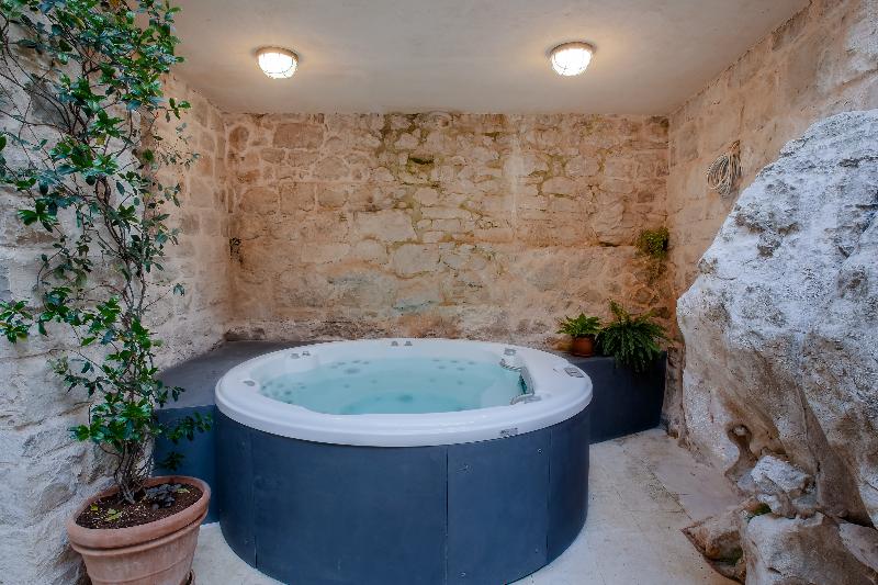 هتل Divota Apartment