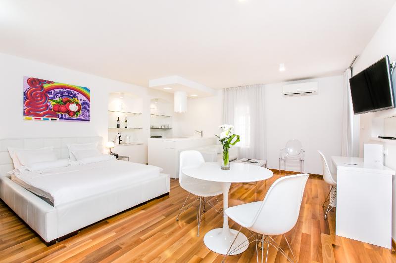 هتل Divota Apartment