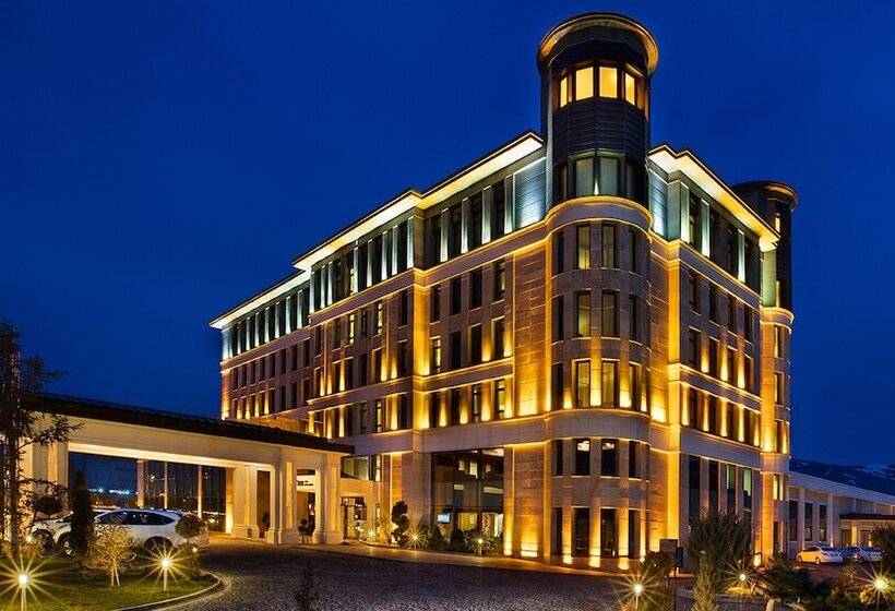 Doubletree By Hilton Hotel Van