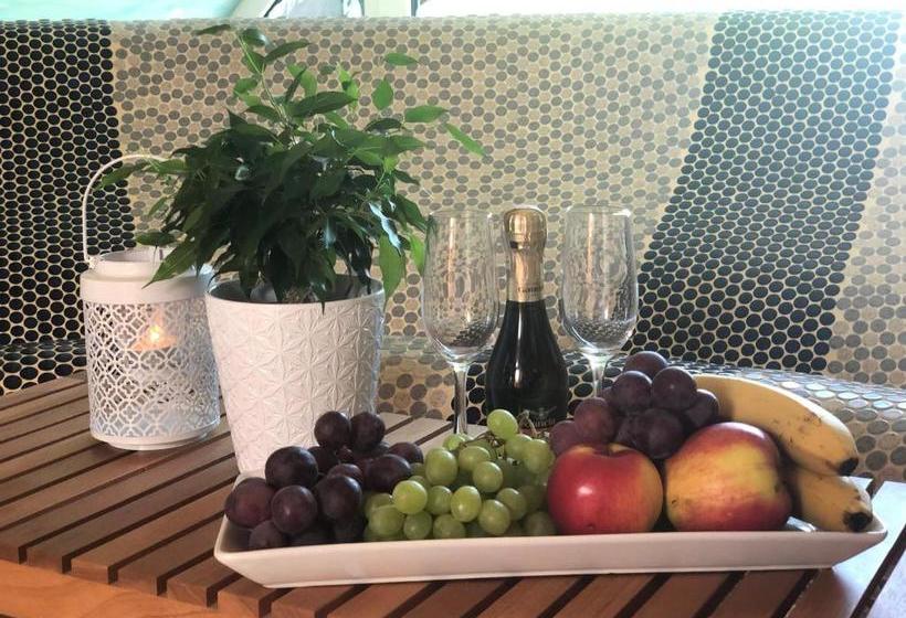 هتل Gdańsk Dworek Banino