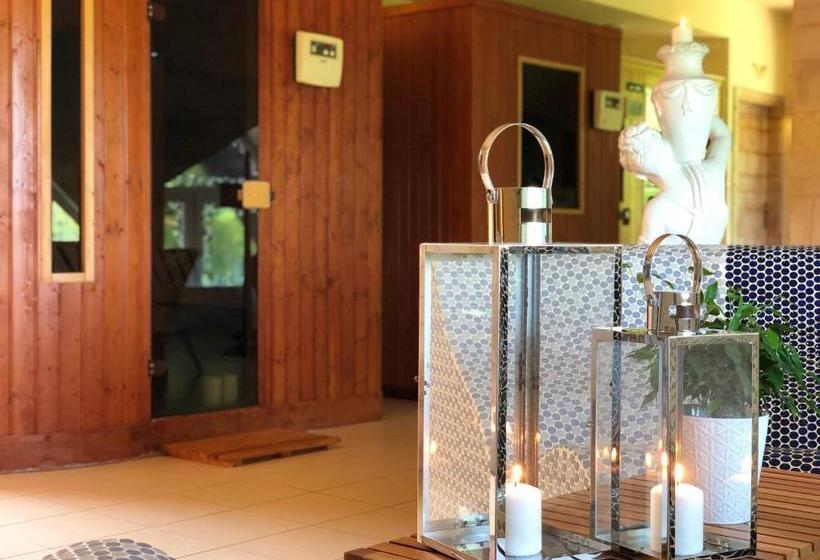 هتل Gdańsk Dworek Banino