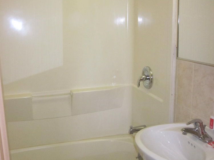 فندق Econo Lodge Fort Lee