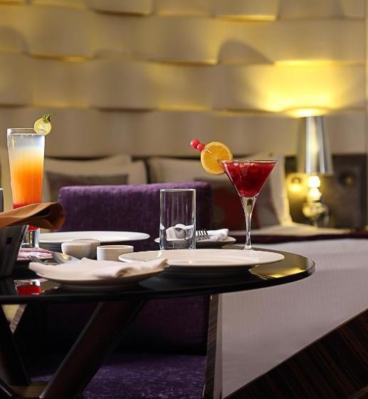 Fortune Select Sg Highway, Ahmedabad Member Itc S Hotel Group