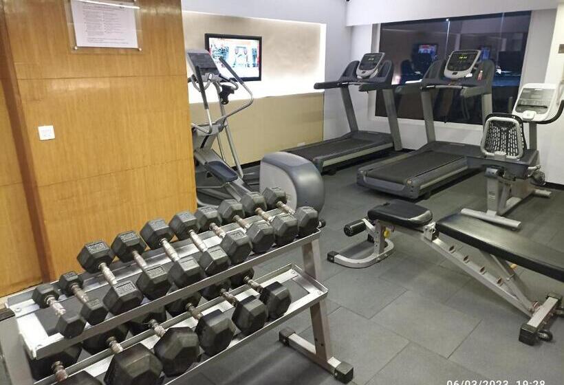 Fortune Select Sg Highway, Ahmedabad Member Itc S Hotel Group