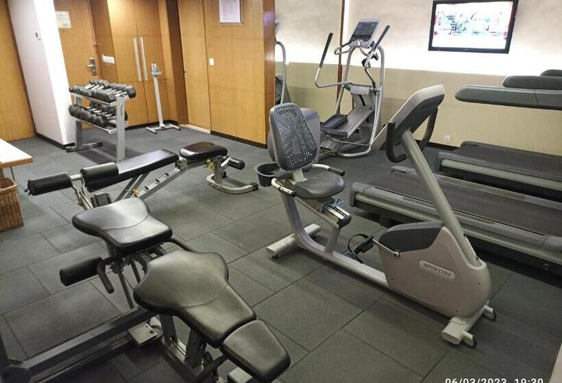 Fortune Select Sg Highway, Ahmedabad Member Itc S Hotel Group