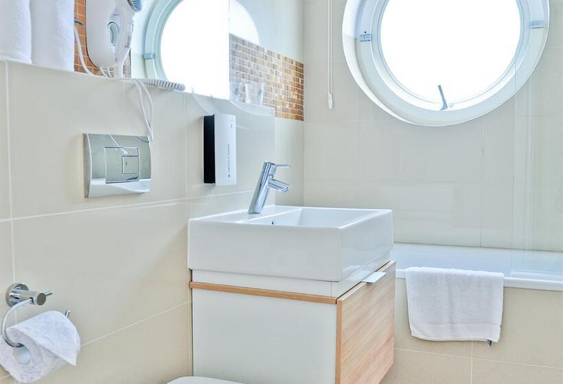 فندق Golden Tulip Międzyzdroje Residence