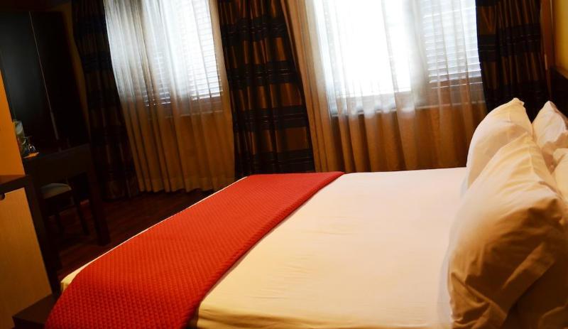 Green House Hotel & Restaurant