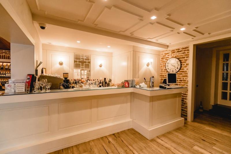 Green House Hotel & Restaurant