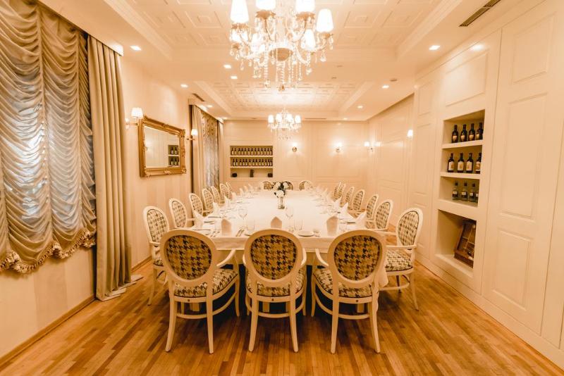 Green House Hotel & Restaurant