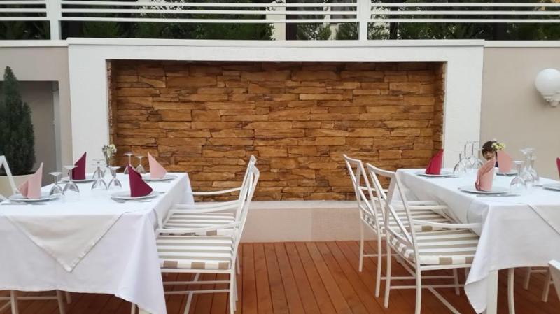 Green House Hotel & Restaurant