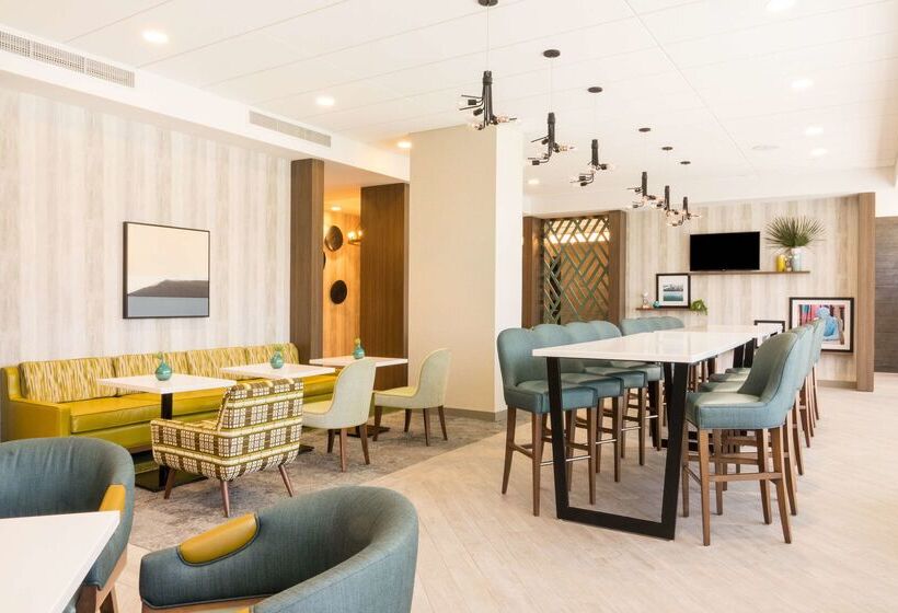 فندق Hampton Inn & Suites Miami Wynwood Design District