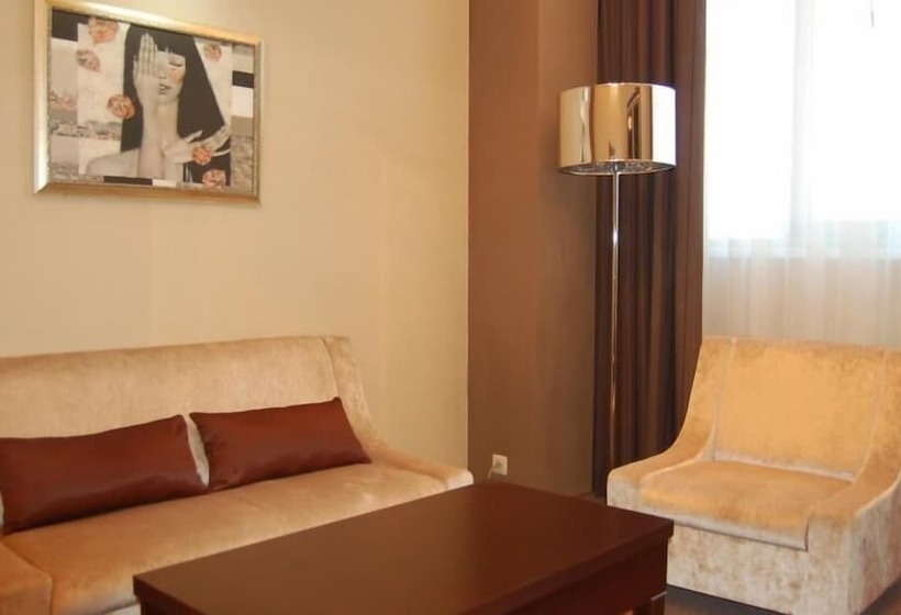 בית מלון כפרי Heliopark Residence