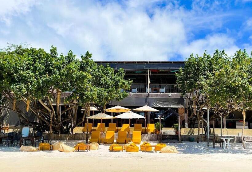 فندق Lalune Beach Resort