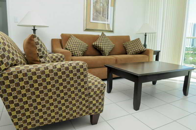 فندق Large 3 Bedroom Apartment In Sunny Isles