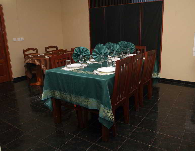 Отель Lux Etoils & Pool