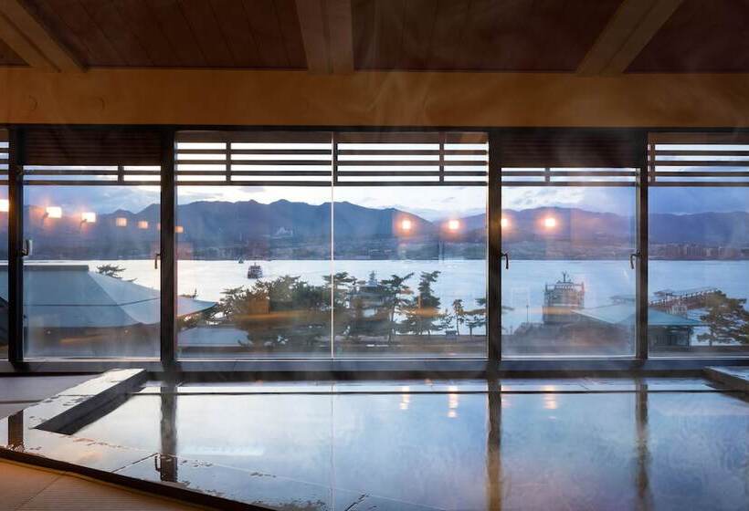 ホテル Miyajima Villa