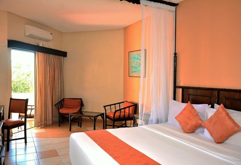 호텔 Mombasa Continental Resort