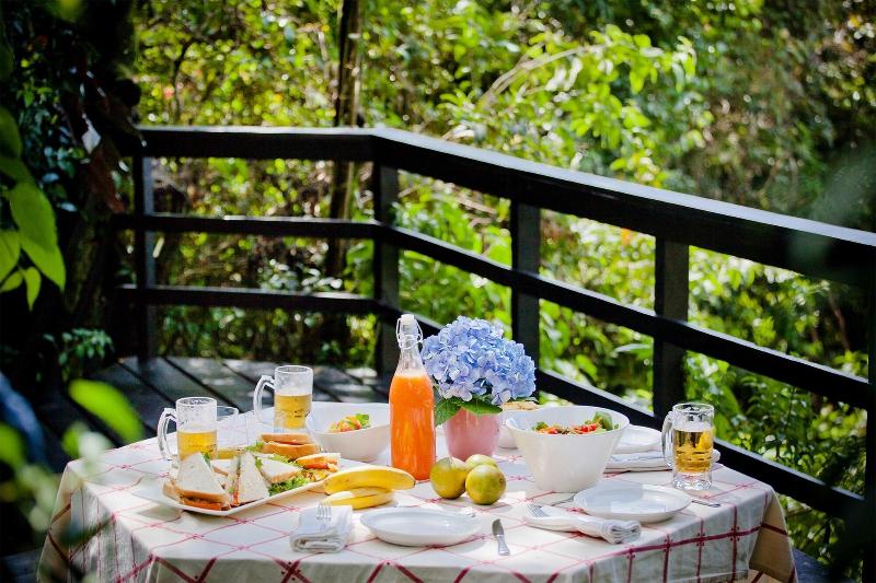 Отель Monteverde Lodge & Gardens By Boena