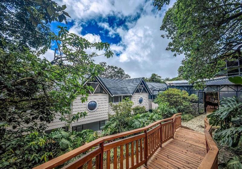 Отель Monteverde Lodge & Gardens By Boena