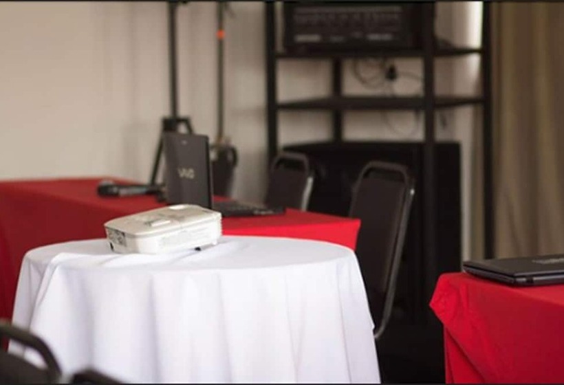 فندق Monza Palace