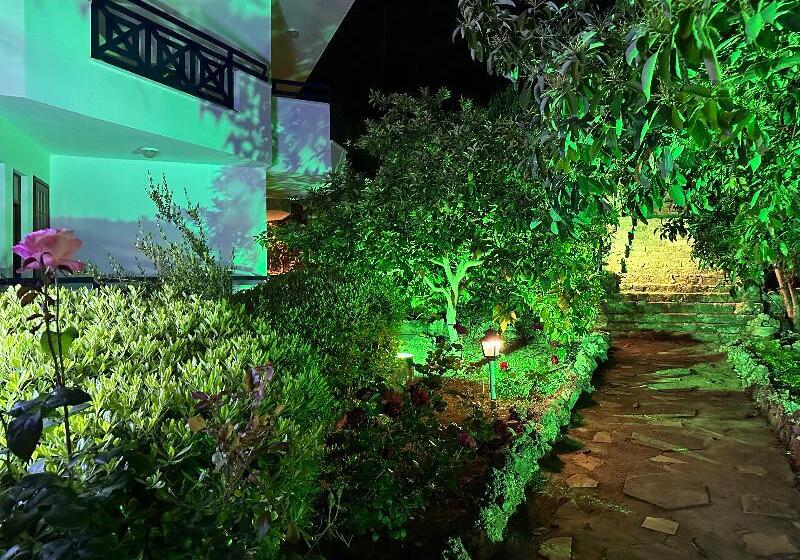 ホテル Naturella Apart