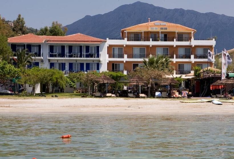 בית מלון כפרי Grand Nefeli