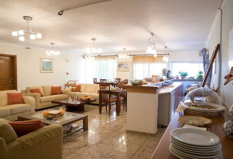 בית מלון כפרי Grand Nefeli