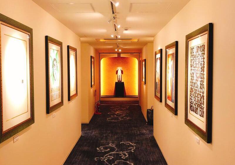 فندق Palm Royal Naha Kokusai Street