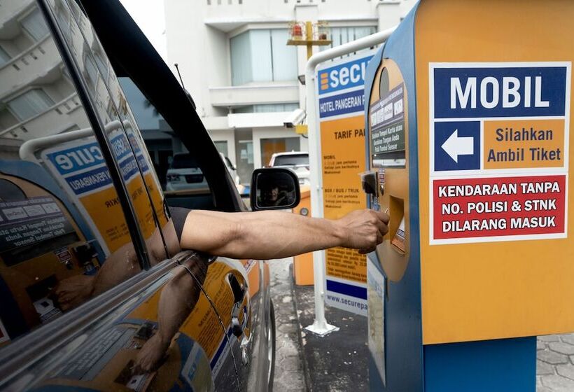 ホテル Pangeran Pekanbaru