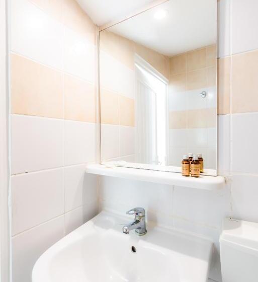 בית מלון כפרי Paradise Beach Resort