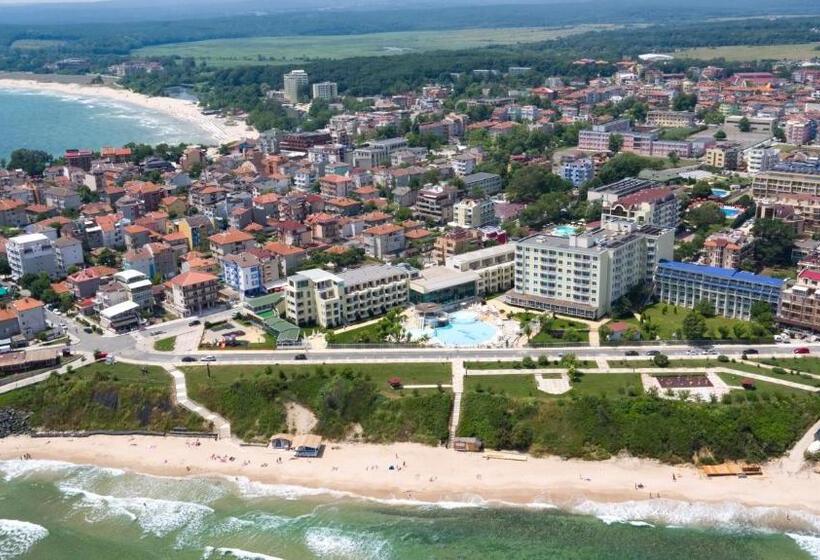 فندق Perla Beach Luxury All Inclusive & Free Beach Access