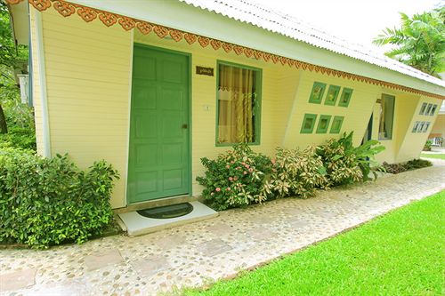 호텔 Plumeria Hideaway Resort