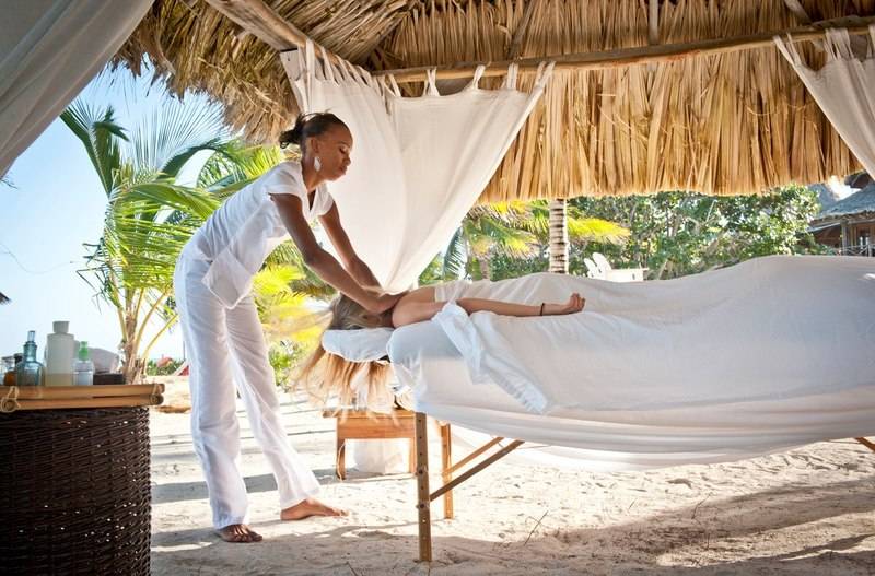 Отель Portofino Beach Resort An Authentic Island Escape!