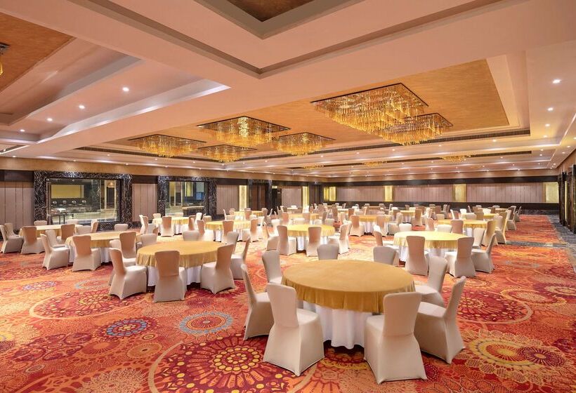 فندق Radisson Blu Kaushambi Delhi Ncr