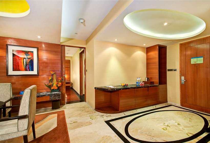 فندق Radisson Blu Kaushambi Delhi Ncr