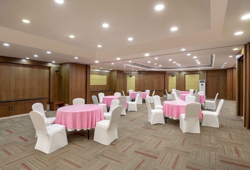 فندق Radisson Blu Kaushambi Delhi Ncr