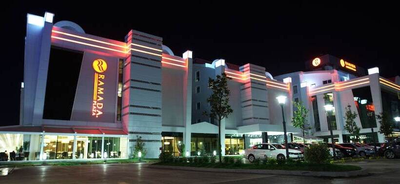 هتل Ramada Plaza By Wyndham Izmit