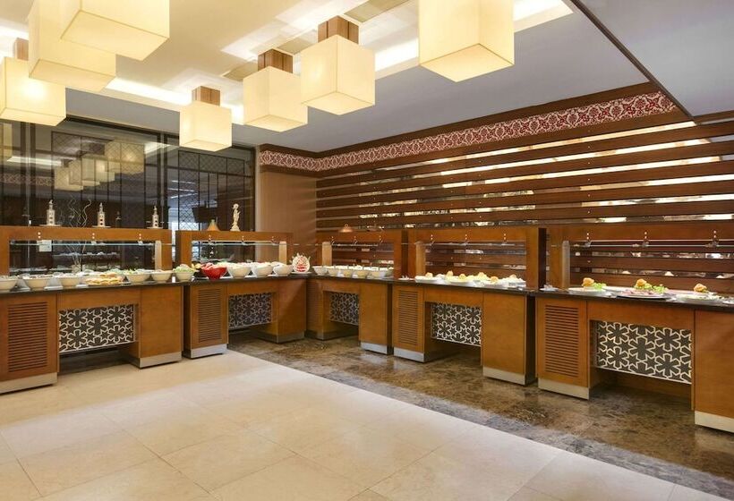 هتل Ramada Plaza By Wyndham Izmit